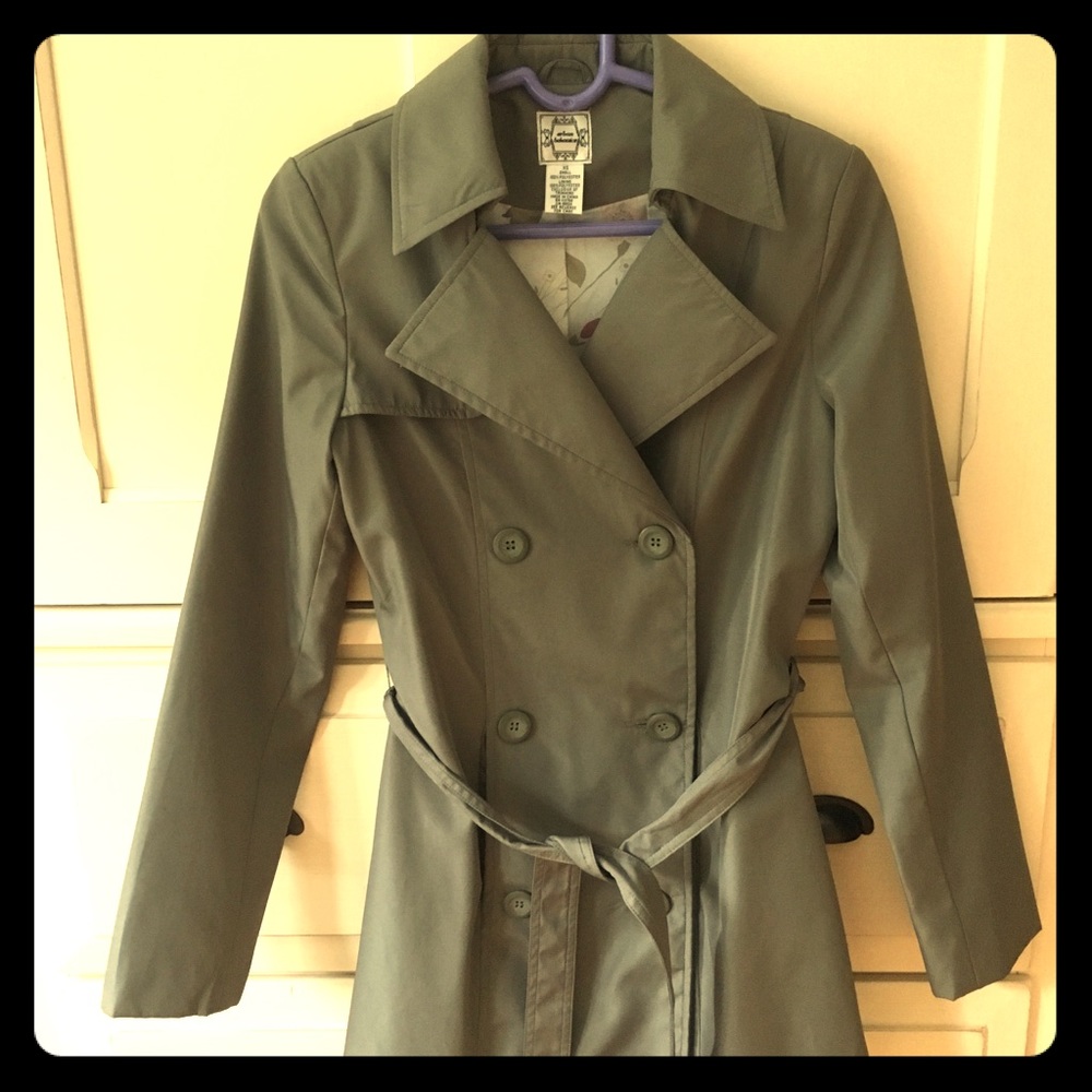 Urban Behavior rain coat xs